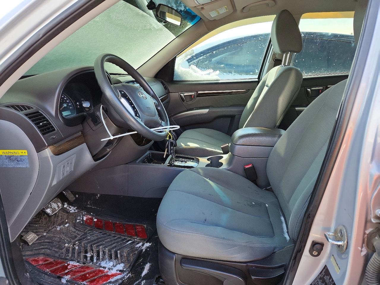 2010 HYUNDAI SANTA FE GLS photo 25