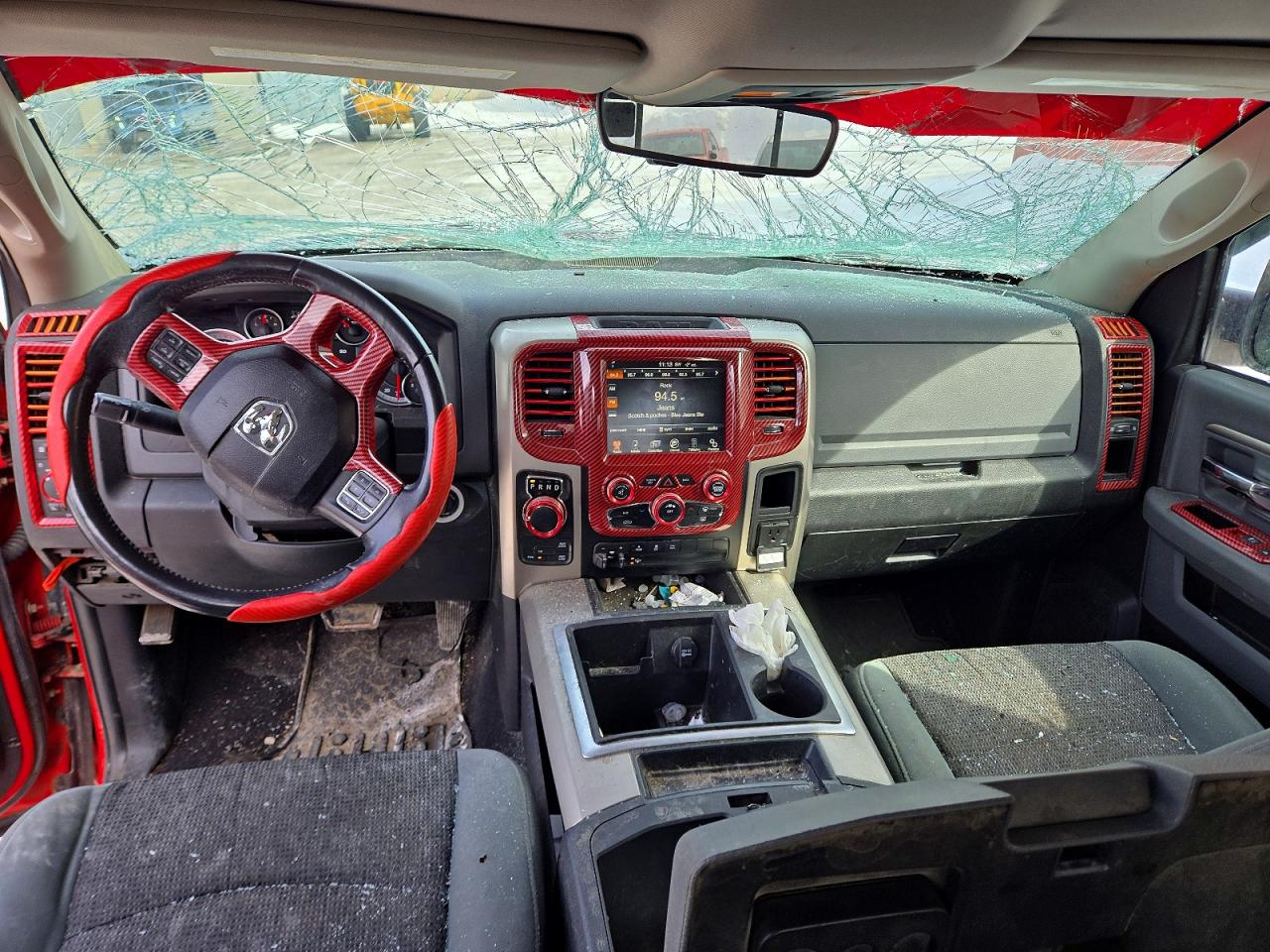 2014 RAM 1500 SLT photo 8