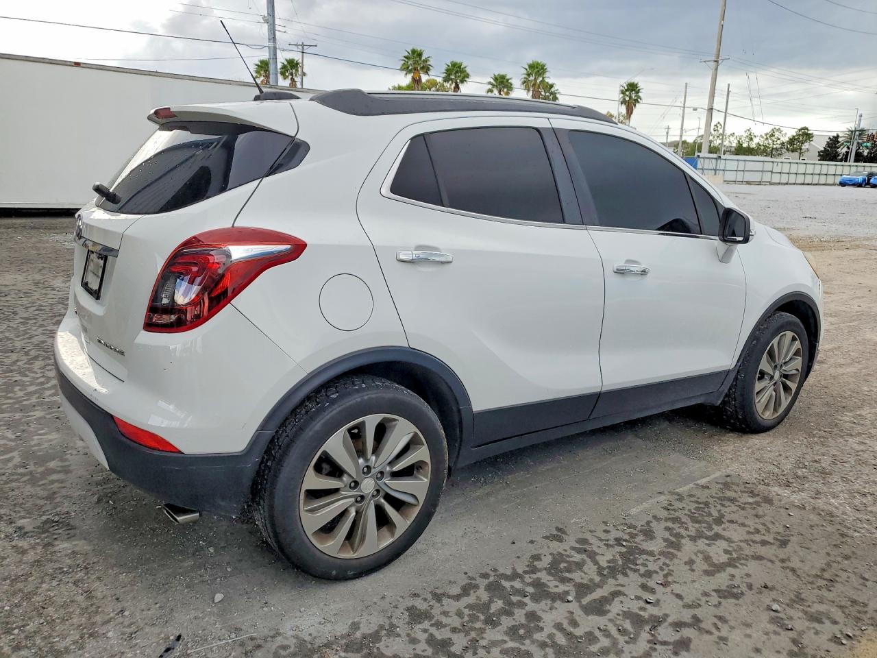 2017 BUICK ENCORE PREFERRED photo 3