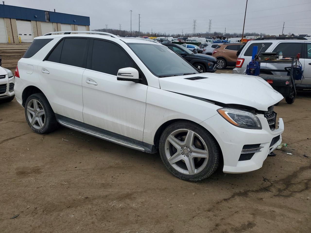 2015 MERCEDES-BENZ ML 400 4MATIC photo 10