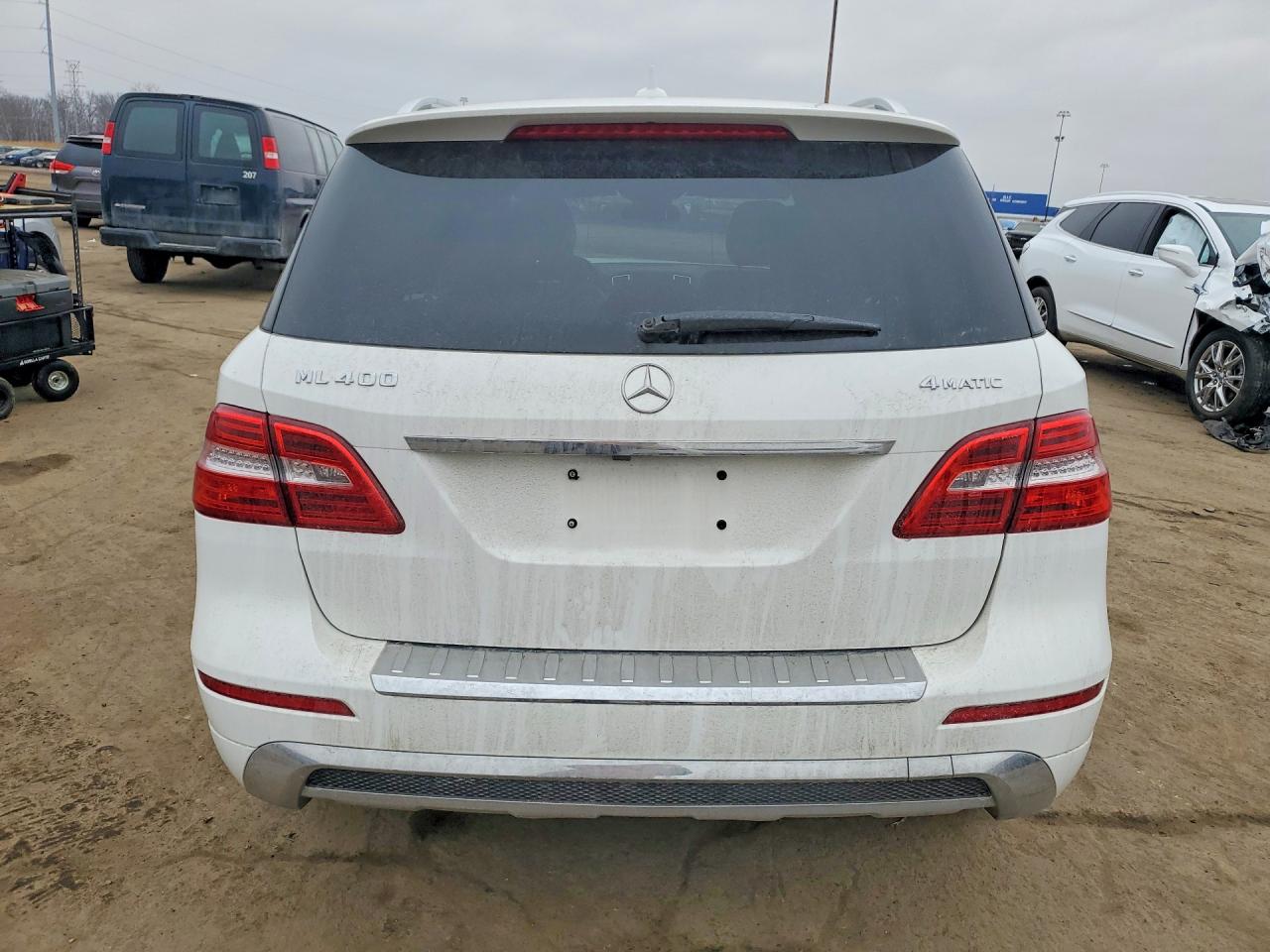 2015 MERCEDES-BENZ ML 400 4MATIC photo 16