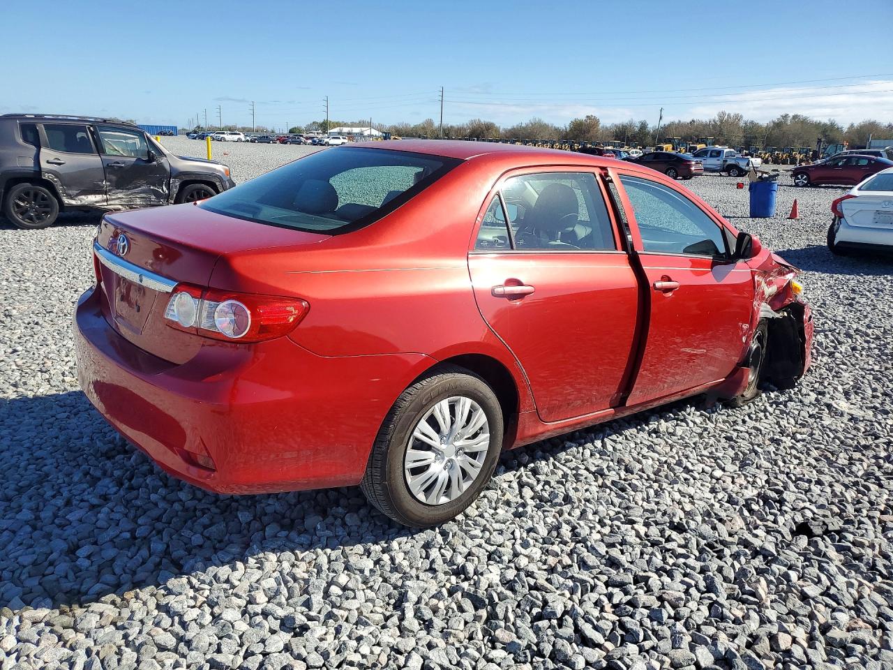 2013 TOYOTA COROLLA L photo 3