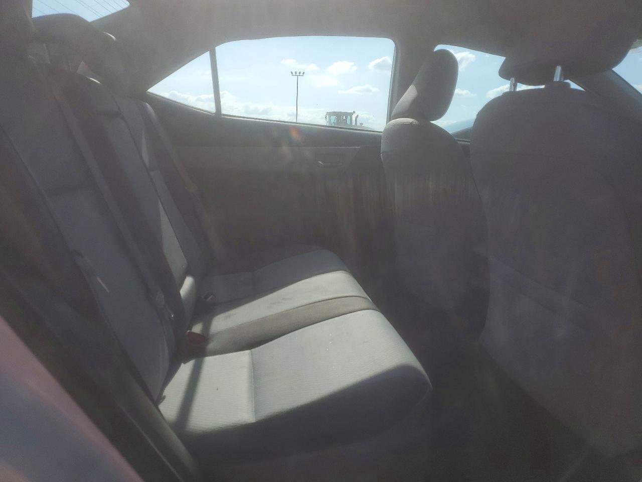 2017 TOYOTA COROLLA LE photo 19