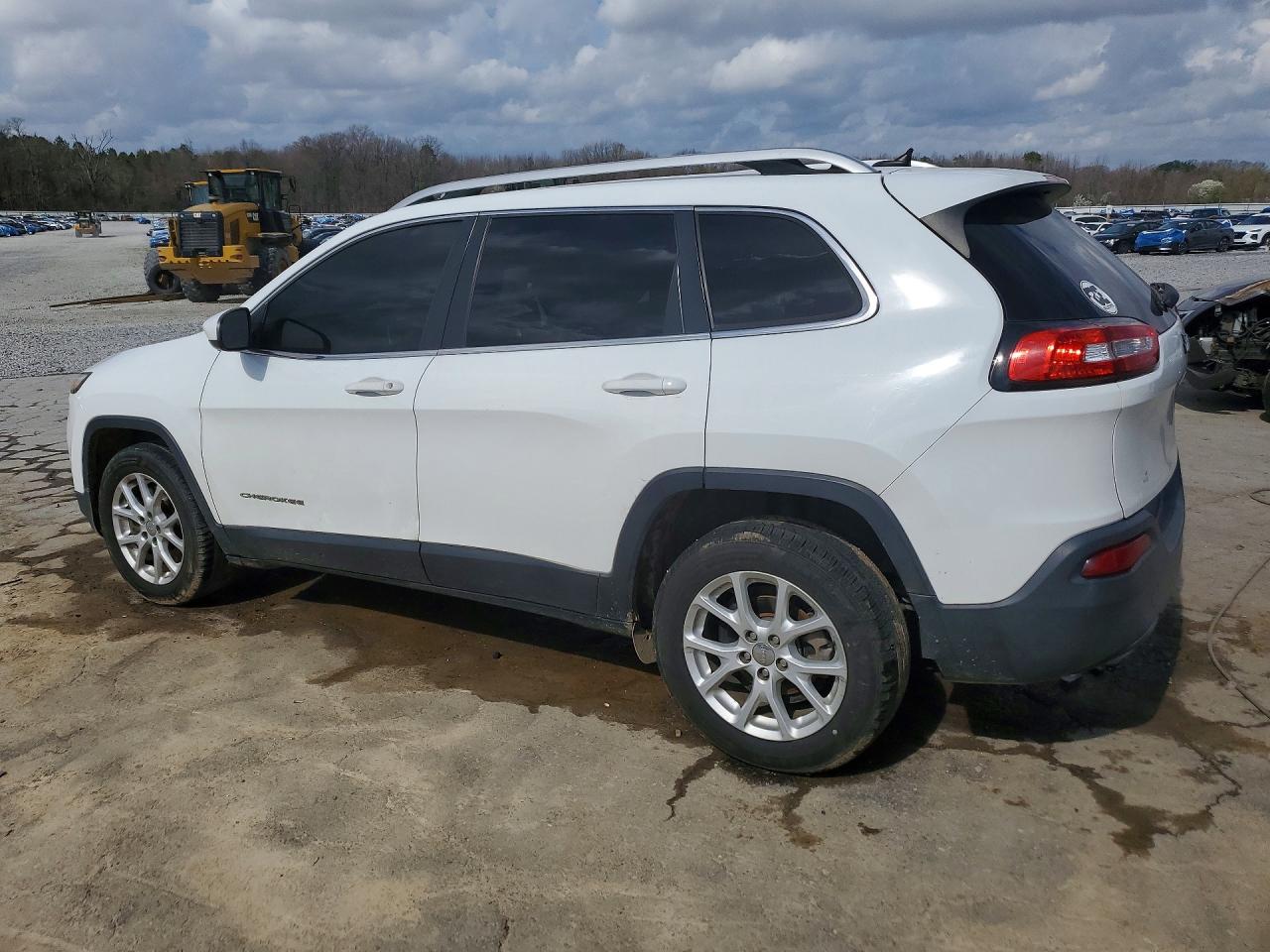 2016 JEEP CHEROKEE LATITUDE photo 3