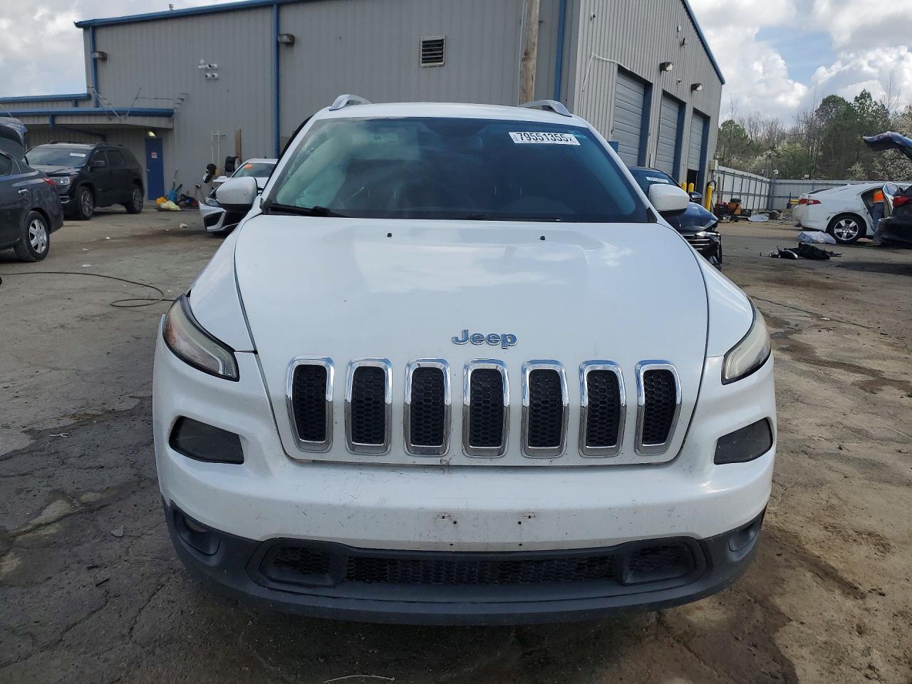 2016 JEEP CHEROKEE LATITUDE photo 9