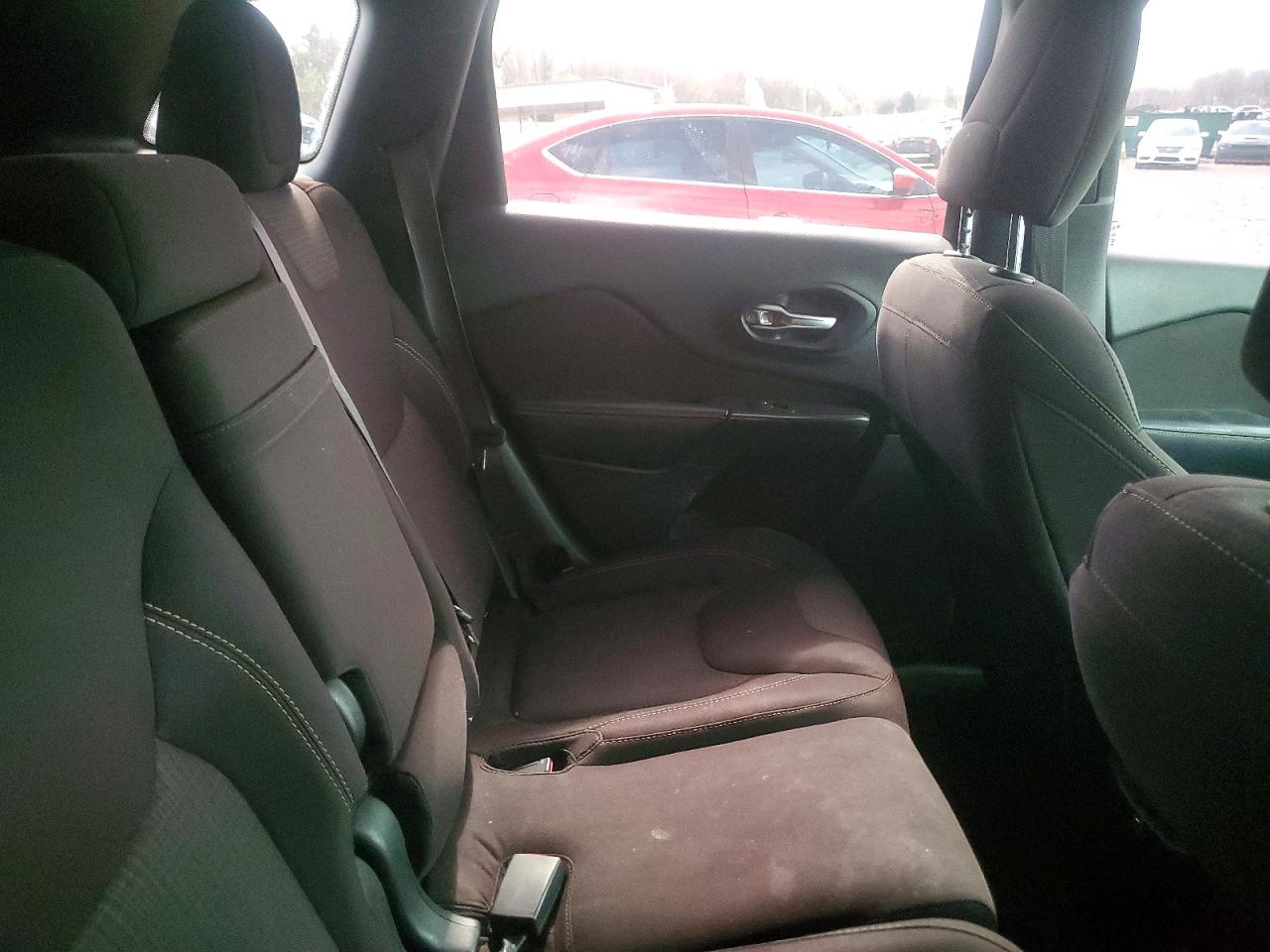 2016 JEEP CHEROKEE LATITUDE photo 21