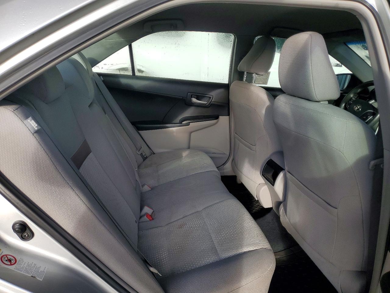 2012 TOYOTA CAMRY LE photo 10