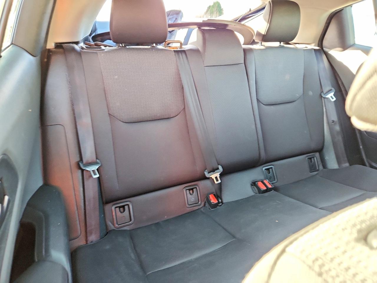 2024 TOYOTA PRIUS LE photo 19