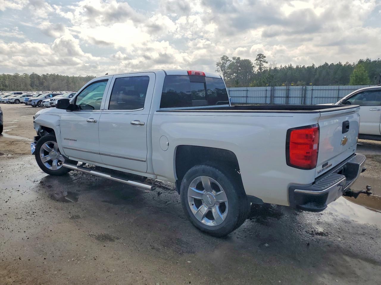 2015 CHEVROLET SILVERADO C1500 LTZ photo 3