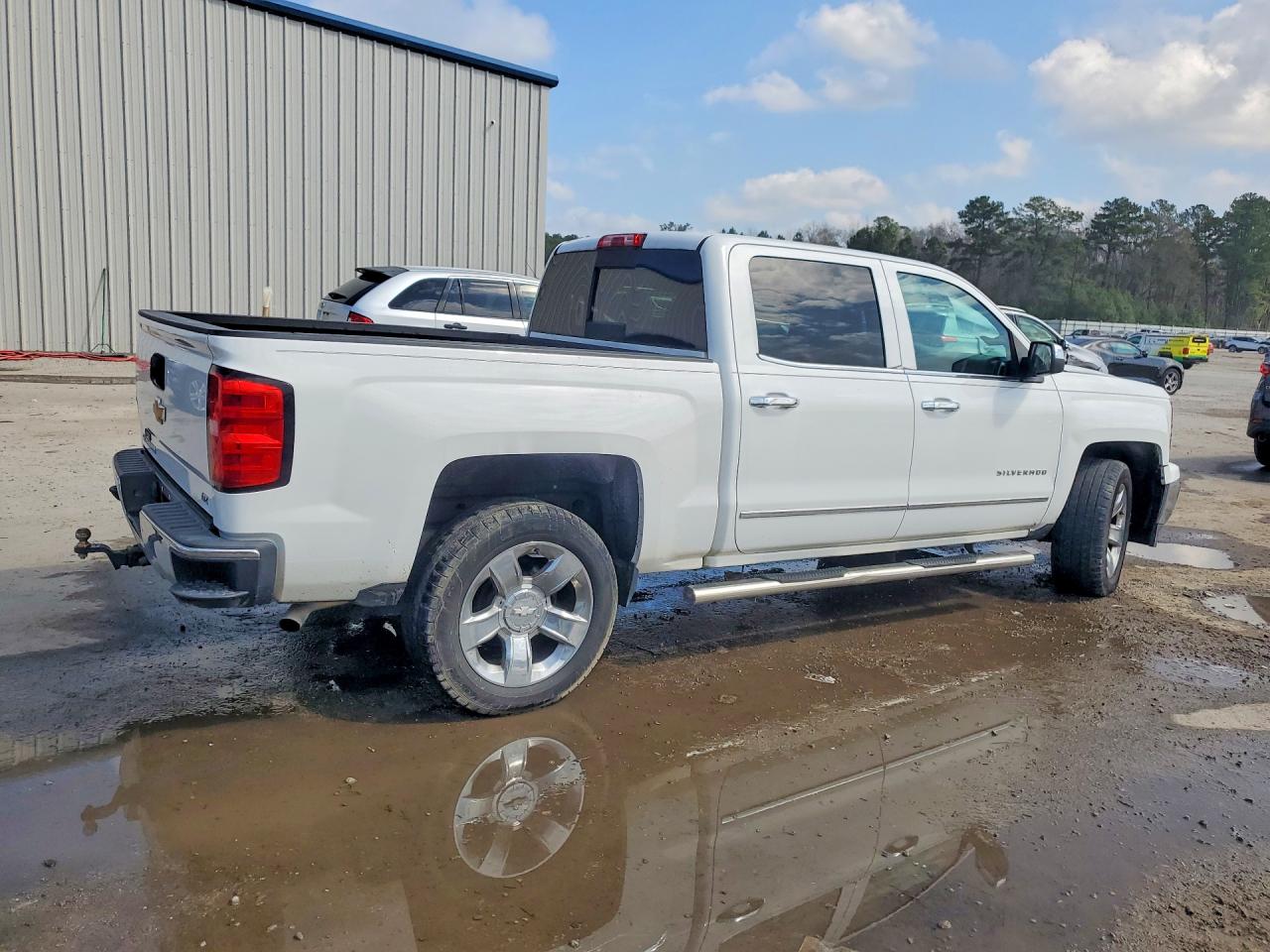 2015 CHEVROLET SILVERADO C1500 LTZ photo 5