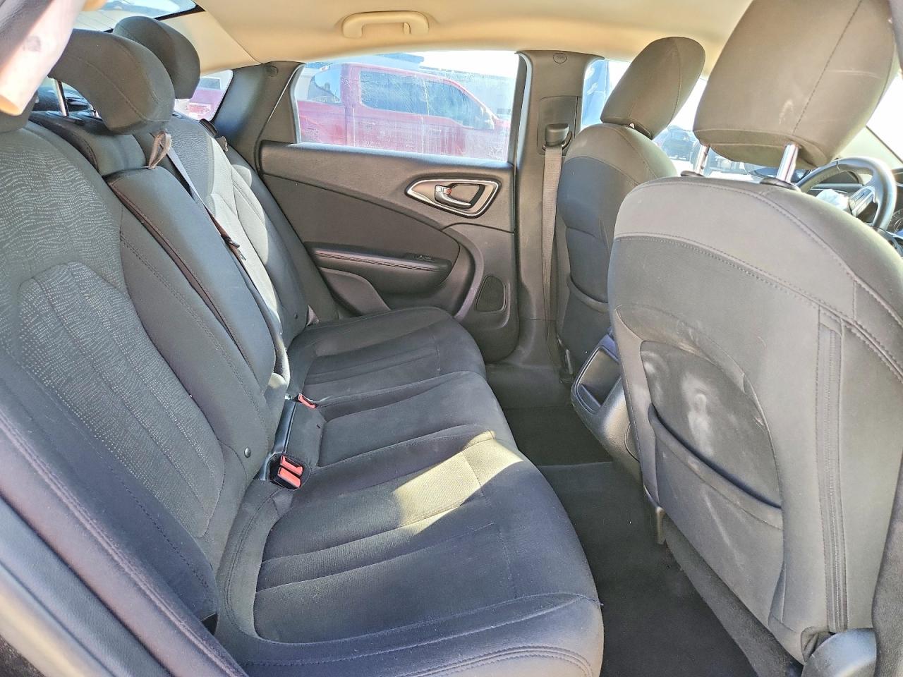 2016 CHRYSLER 200 LIMITED photo 19