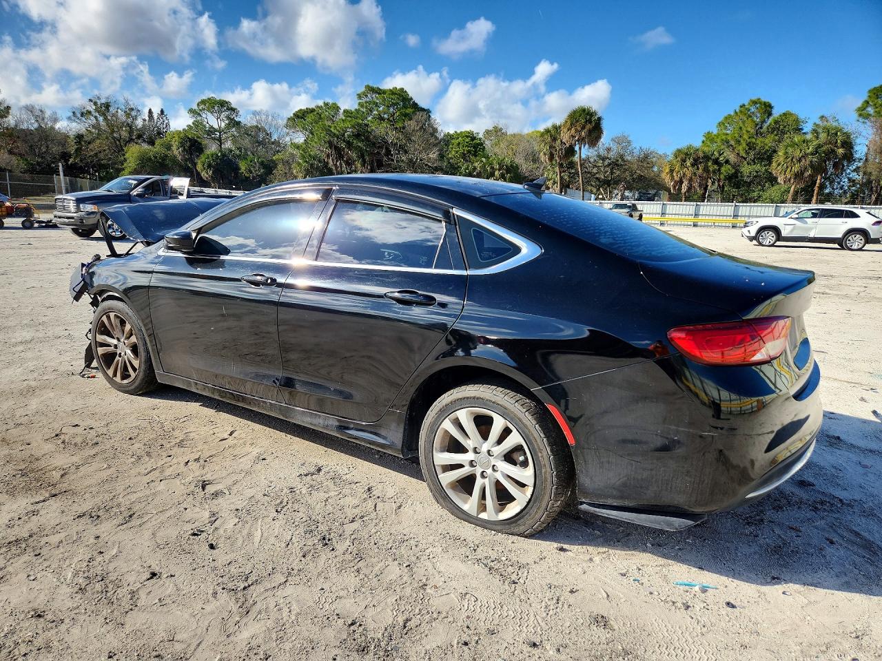 2016 CHRYSLER 200 LIMITED photo 3
