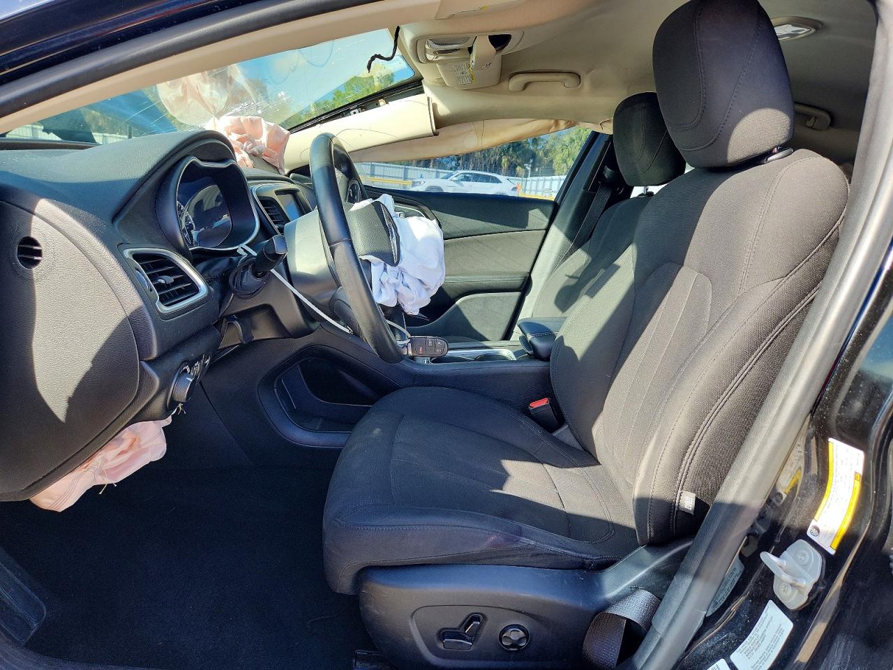 2016 CHRYSLER 200 LIMITED photo 13