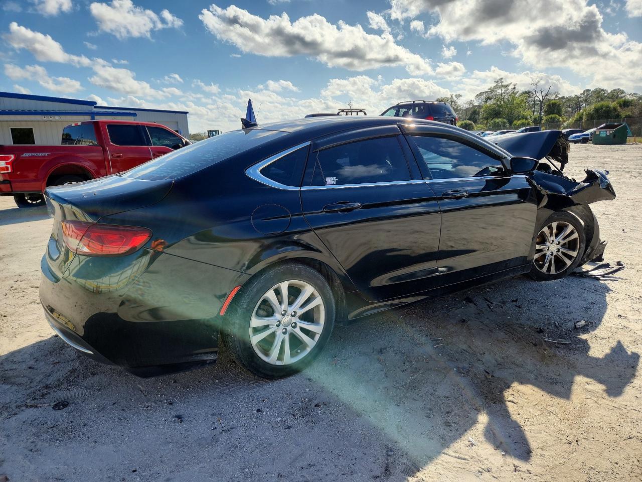 2016 CHRYSLER 200 LIMITED photo 5