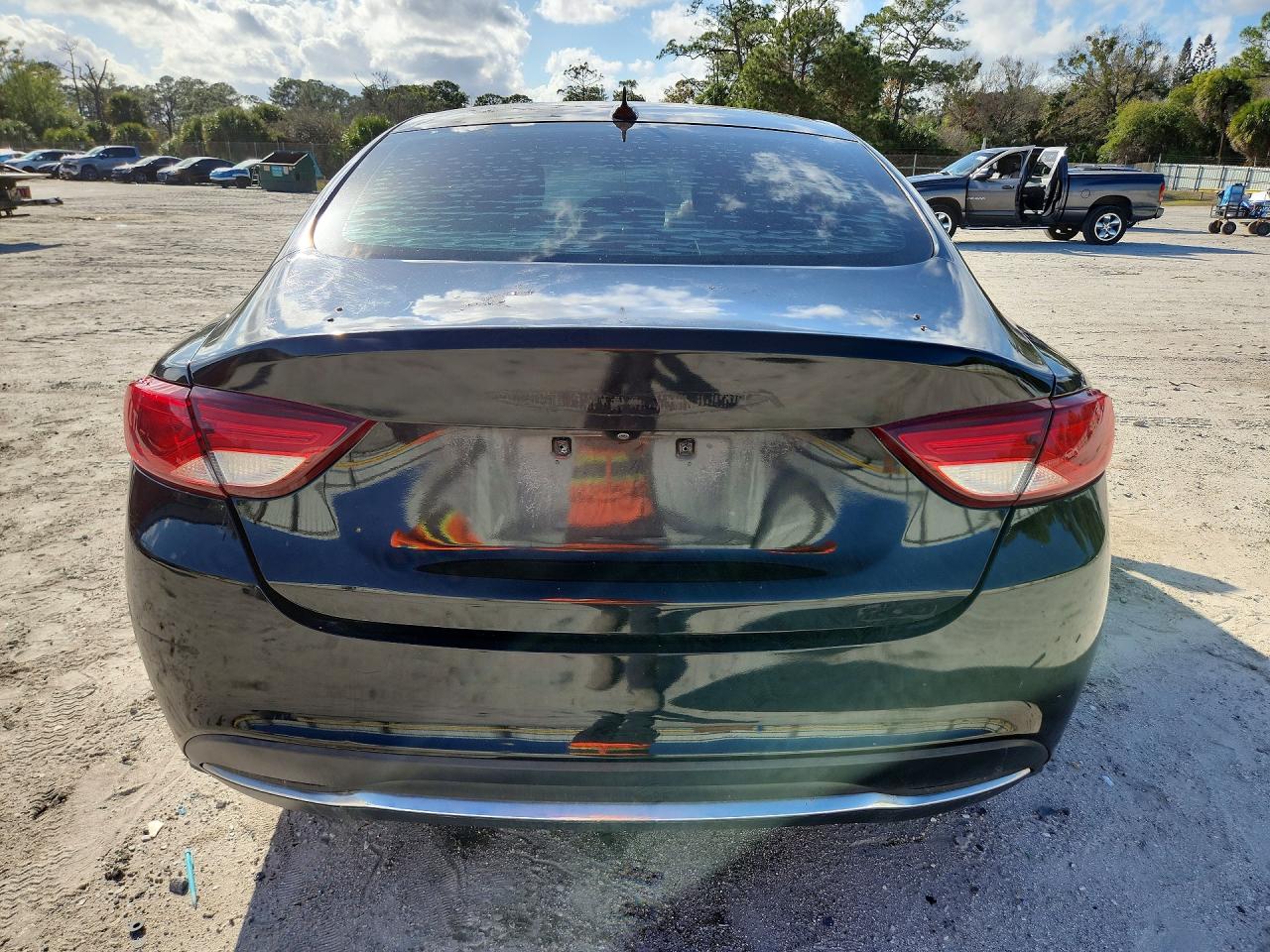 2016 CHRYSLER 200 LIMITED photo 11