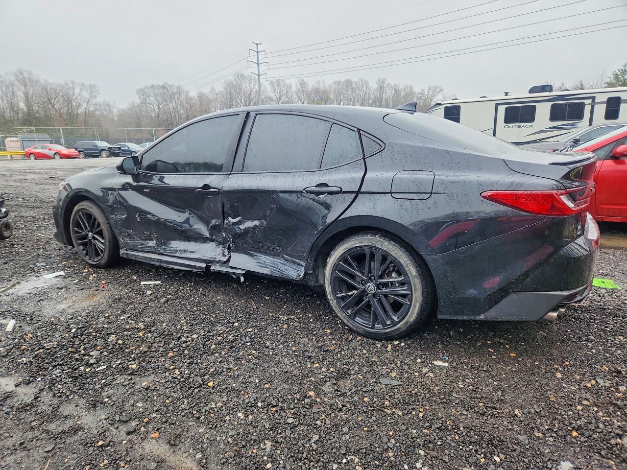 2025 TOYOTA CAMRY SE photo 2