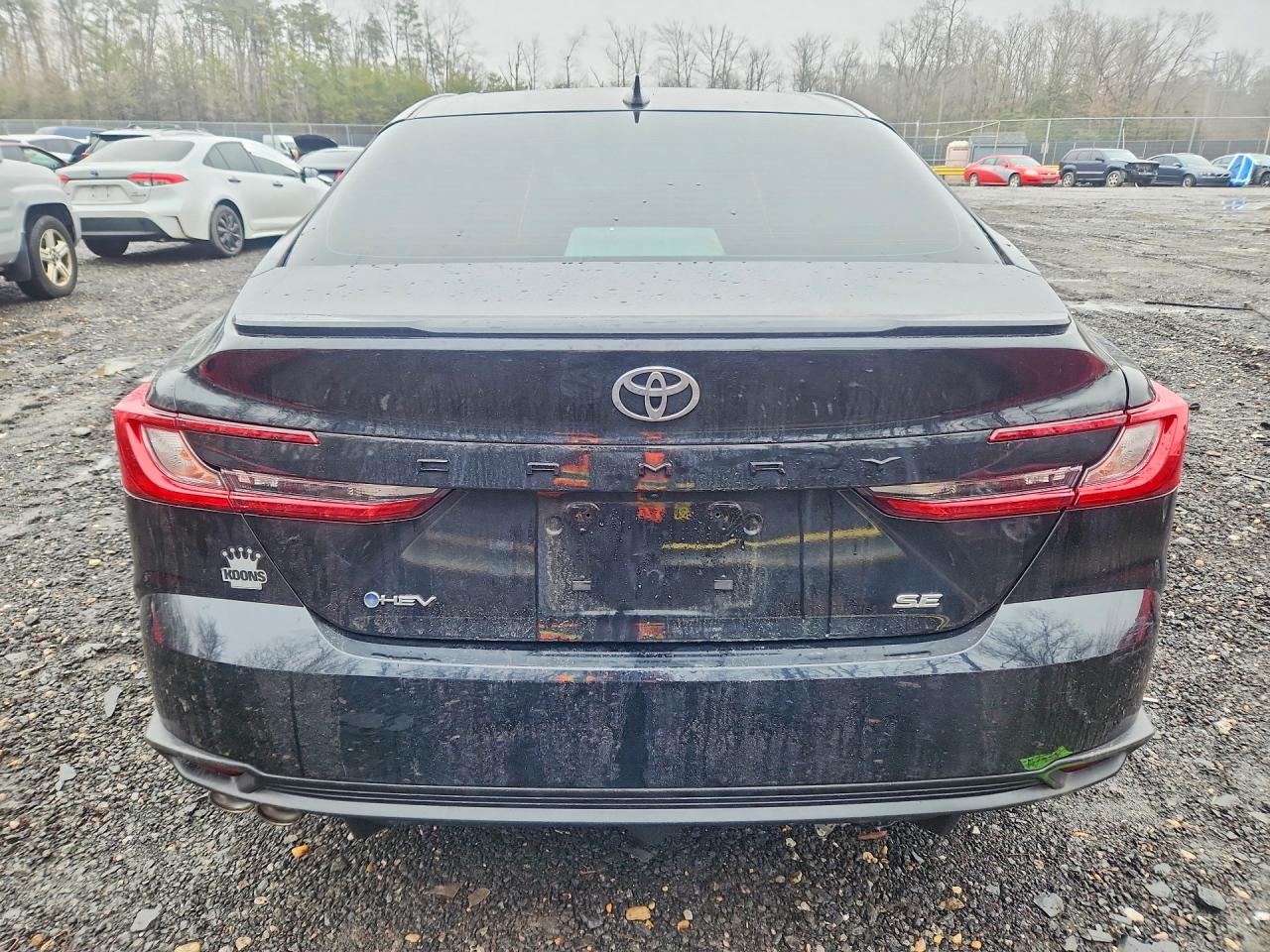 2025 TOYOTA CAMRY SE photo 6
