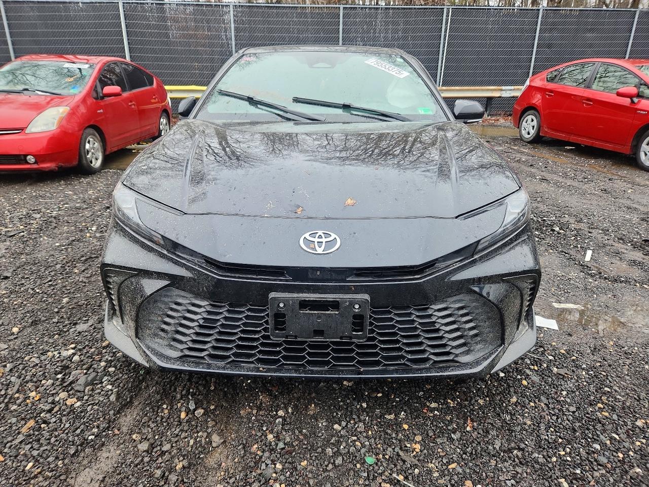 2025 TOYOTA CAMRY SE photo 5