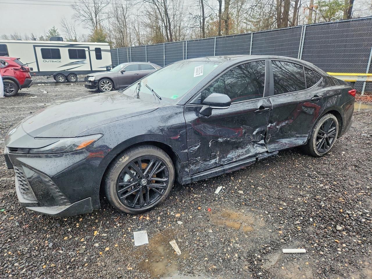 2025 TOYOTA CAMRY