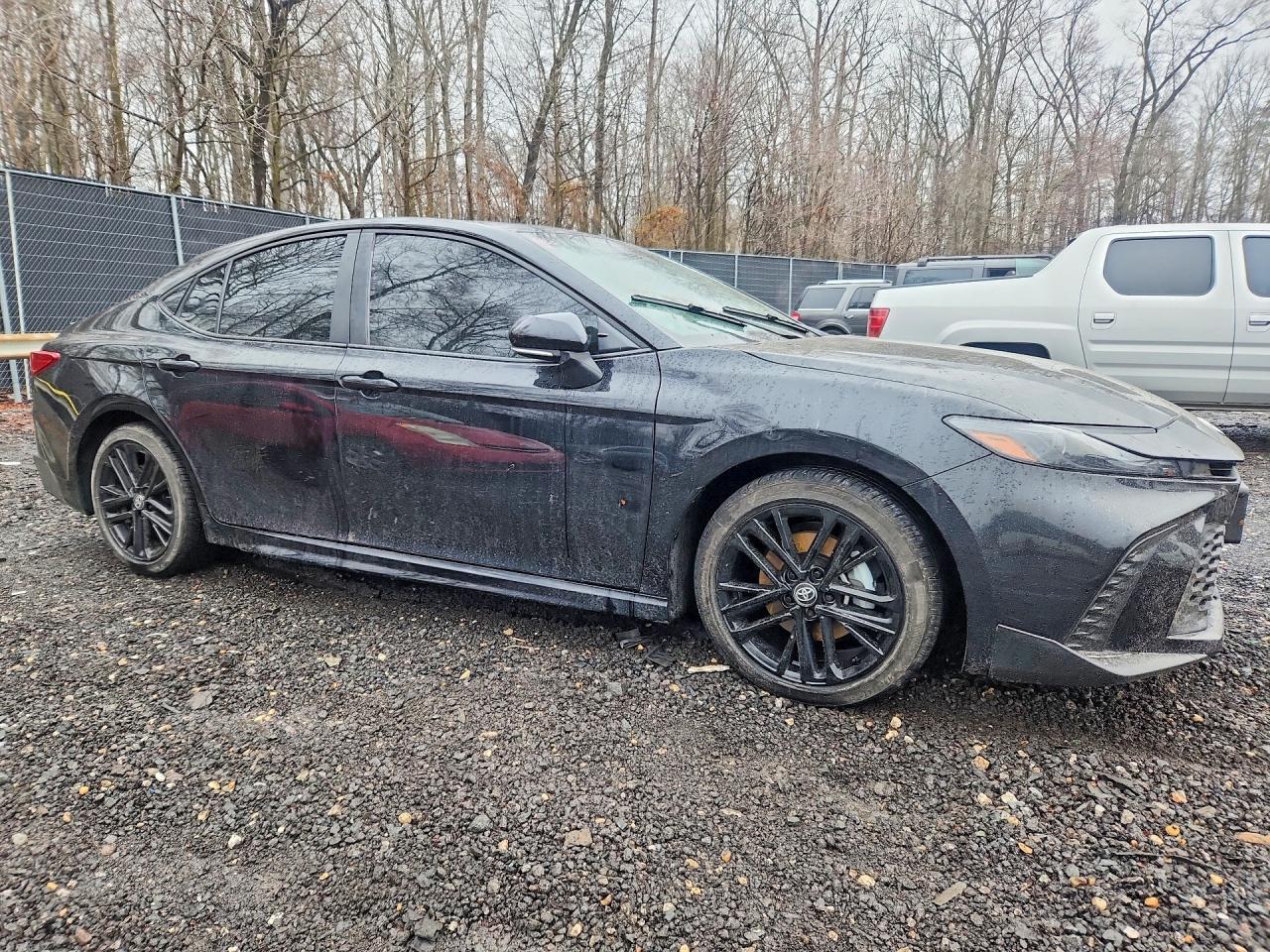 2025 TOYOTA CAMRY SE photo 4