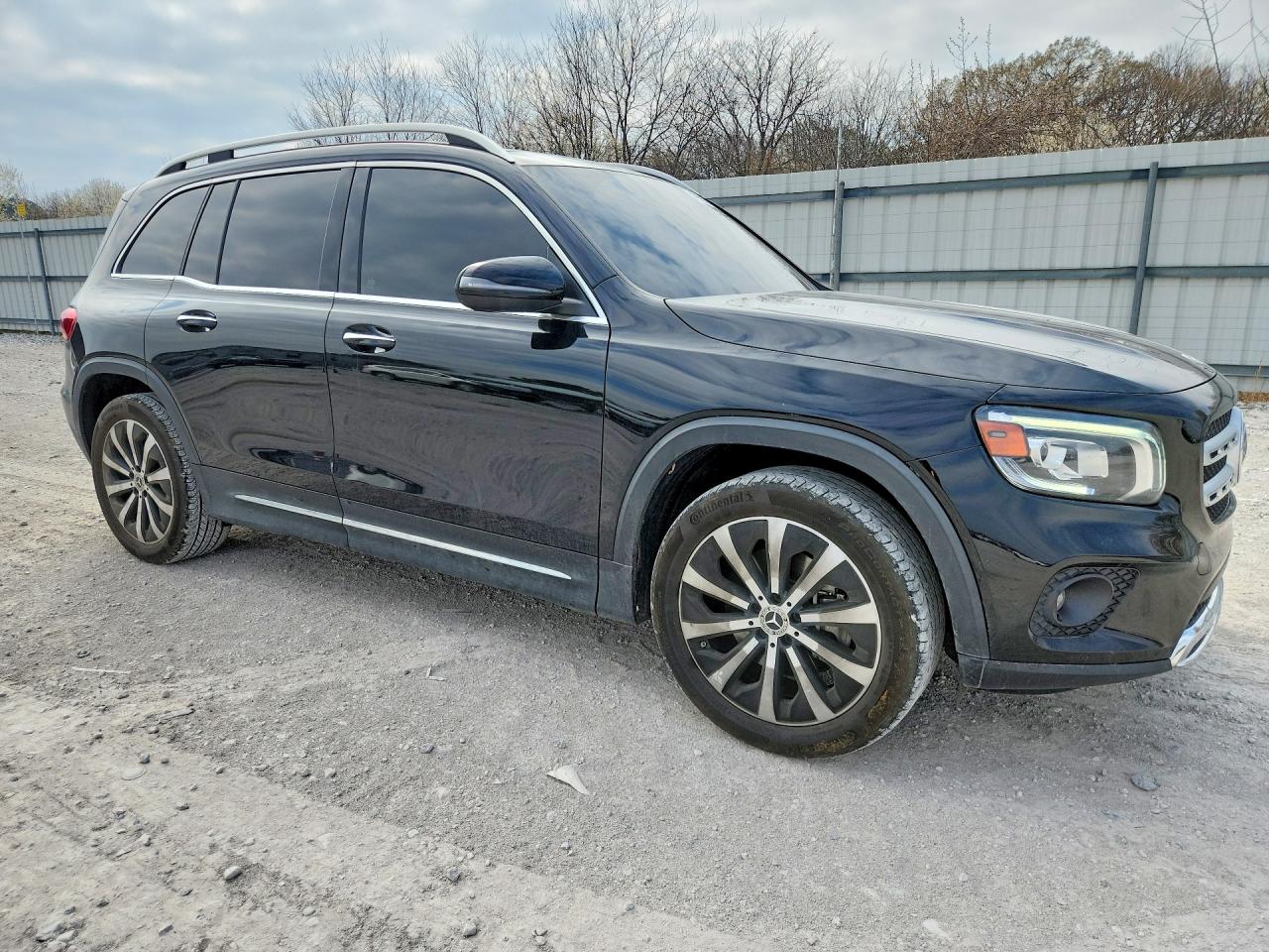 2021 MERCEDES-BENZ GLB 250 4MATIC photo 4
