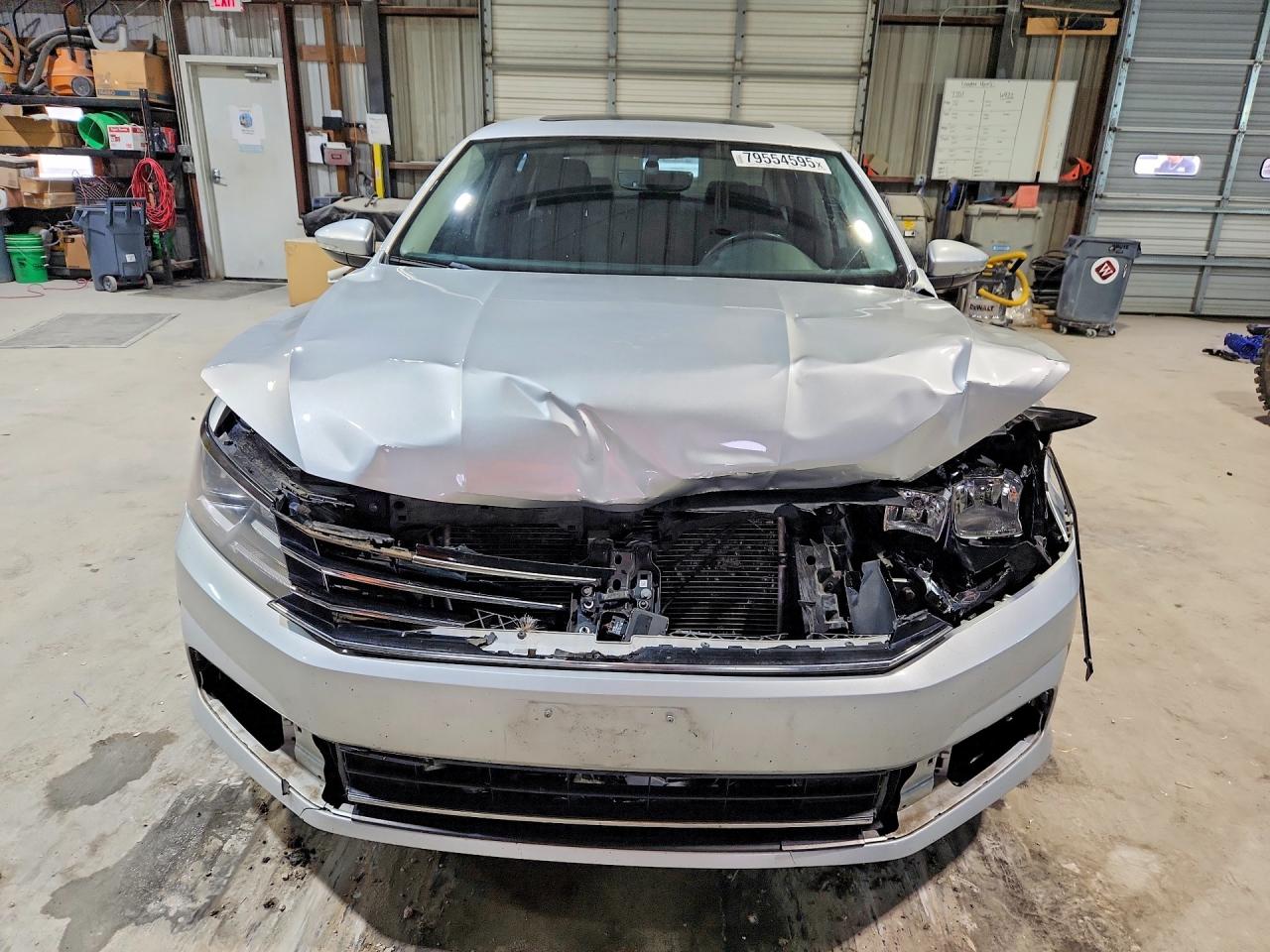 2019 VOLKSWAGEN PASSAT WOLFSBURG photo 5