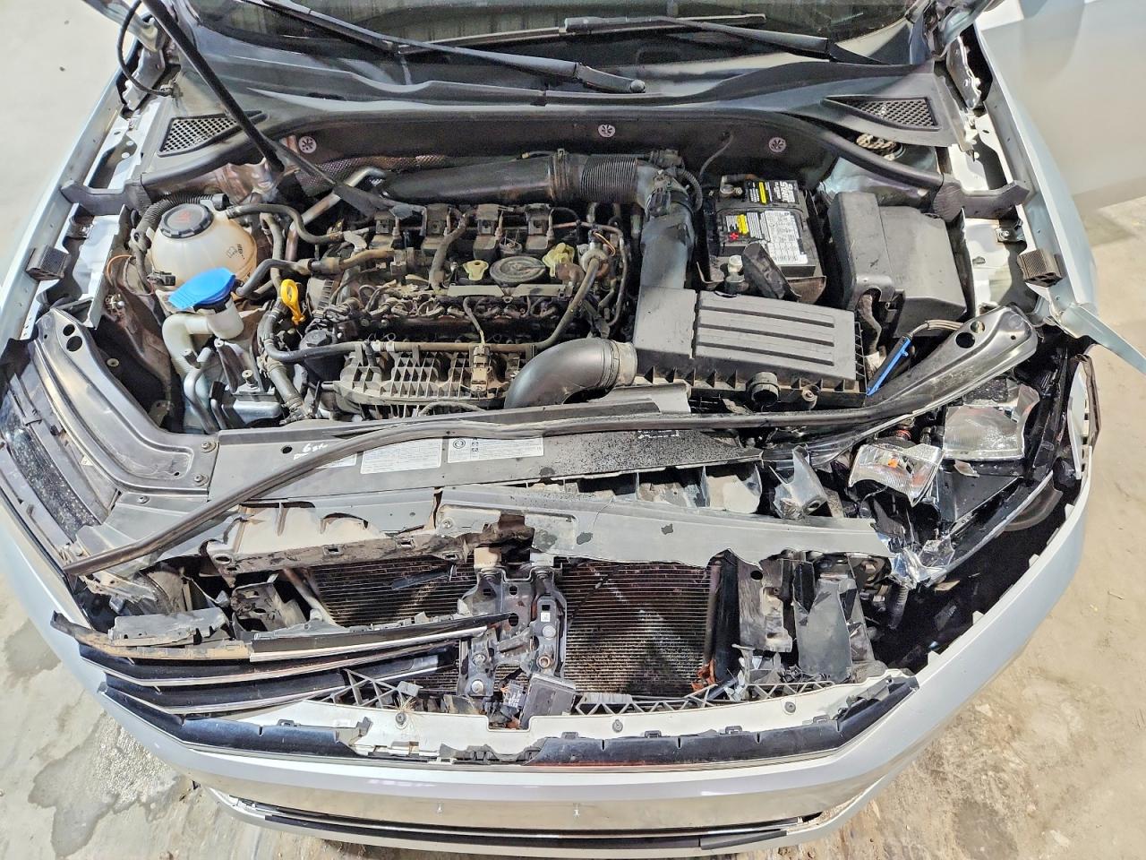 2019 VOLKSWAGEN PASSAT WOLFSBURG photo 11