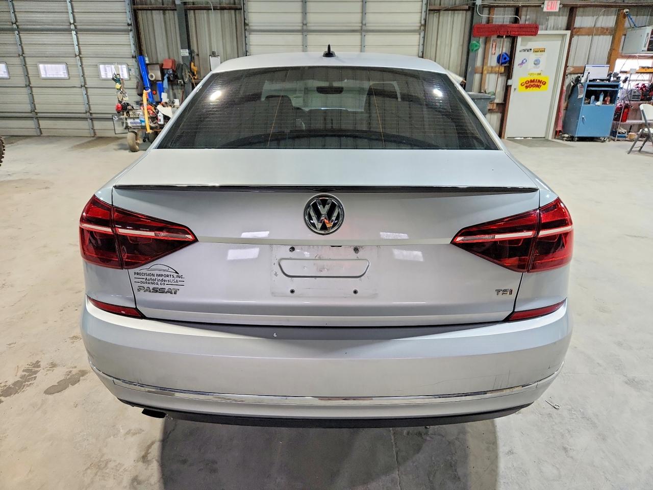 2019 VOLKSWAGEN PASSAT WOLFSBURG photo 6