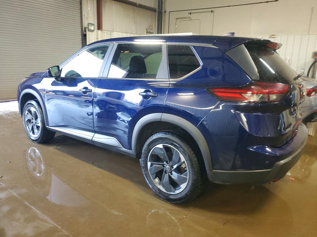 2024 NISSAN ROGUE SV photo 3