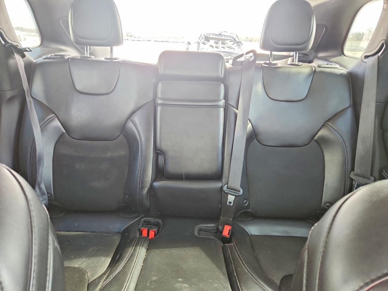 2019 JEEP CHEROKEE photo 10