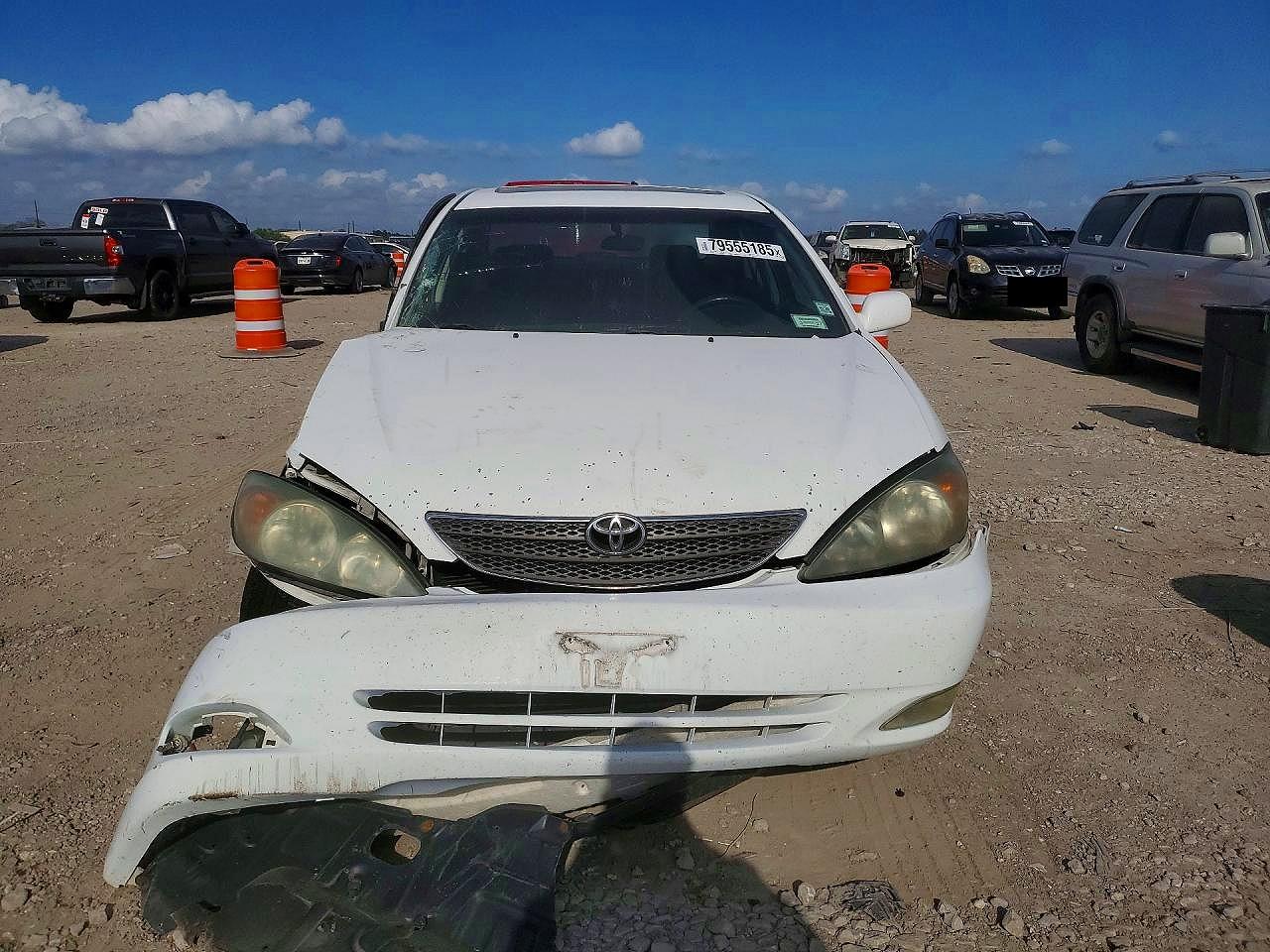 2004 TOYOTA CAMRY SE V6 photo 9