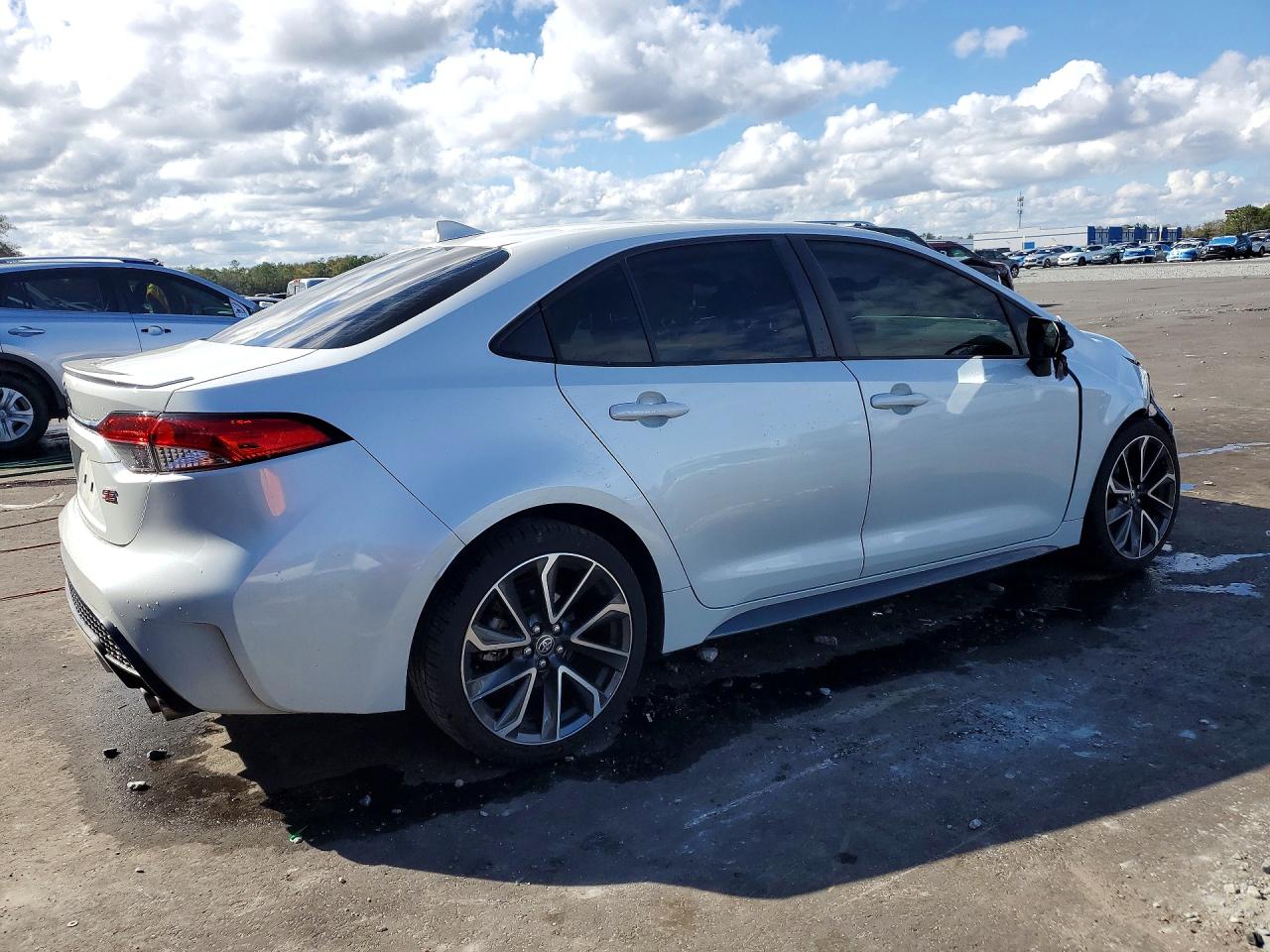 2022 TOYOTA COROLLA SE photo 5
