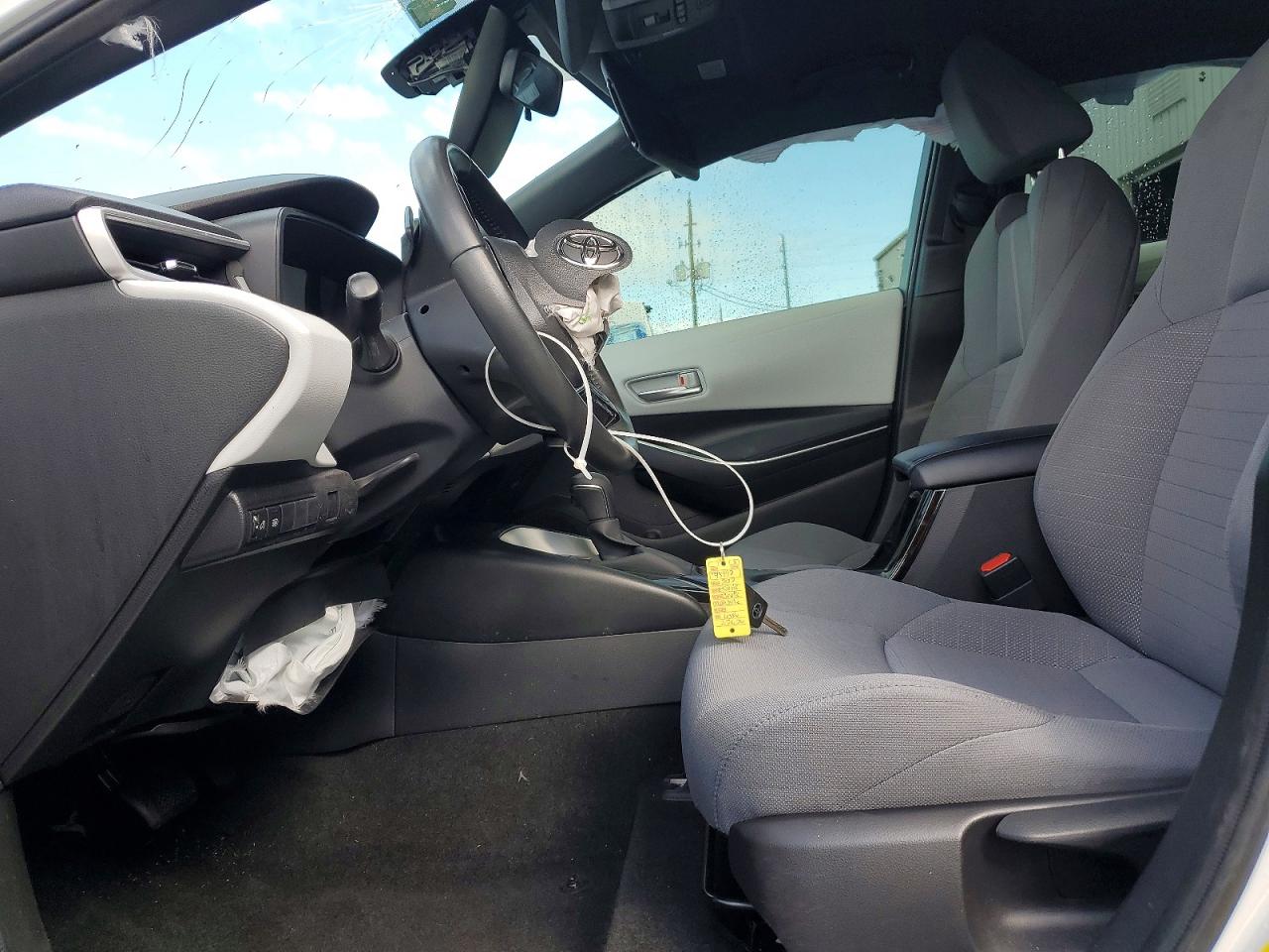 2022 TOYOTA COROLLA SE photo 13