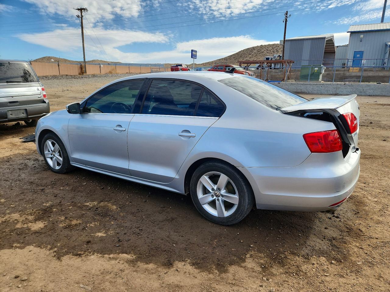 2012 VOLKSWAGEN JETTA TDI photo 3