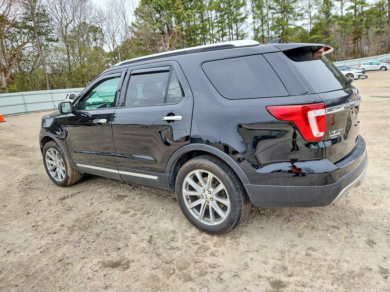 2016 FORD EXPLORER LIMITED photo 3
