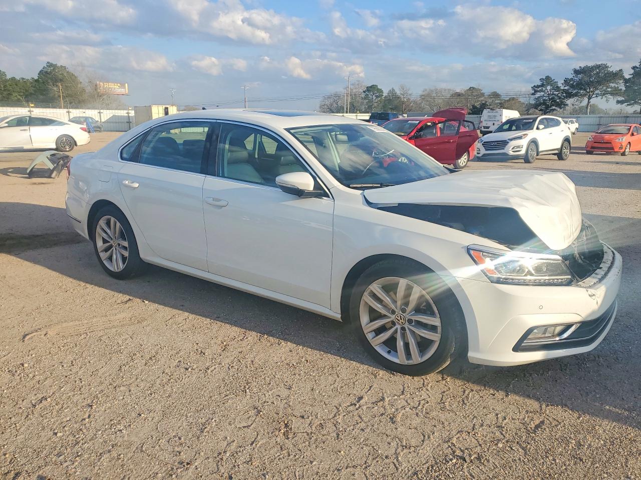 2018 VOLKSWAGEN PASSAT SE photo 7