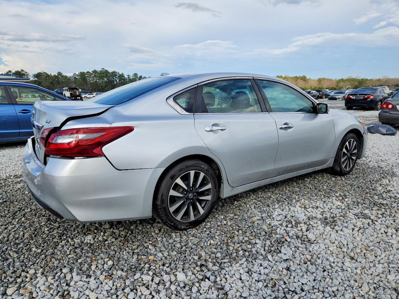 2018 NISSAN ALTIMA 2.5 SV photo 5
