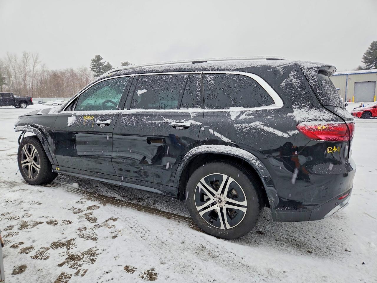 2024 MERCEDES-BENZ GLS 450 4MATIC photo 2