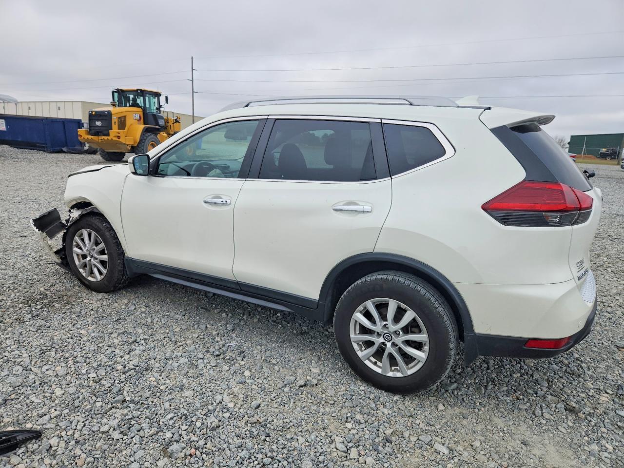 2020 NISSAN ROGUE SV photo 3