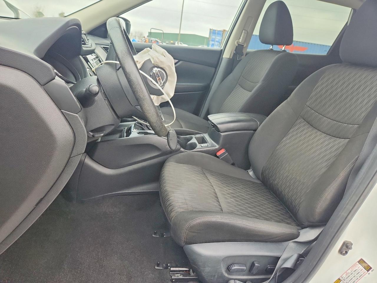 2020 NISSAN ROGUE SV photo 13