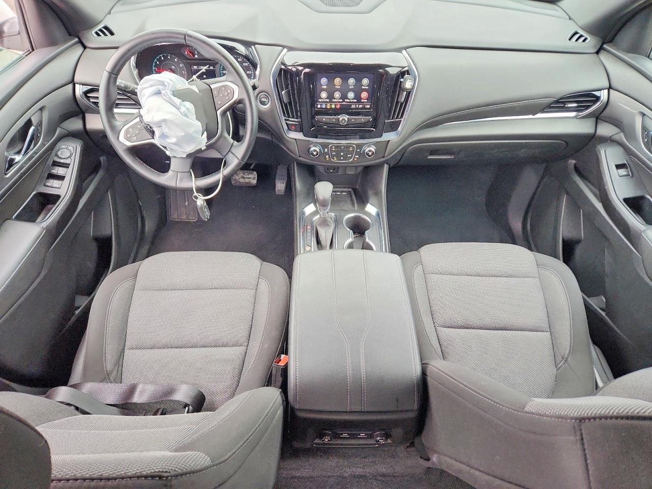 2023 CHEVROLET TRAVERSE LT photo 8