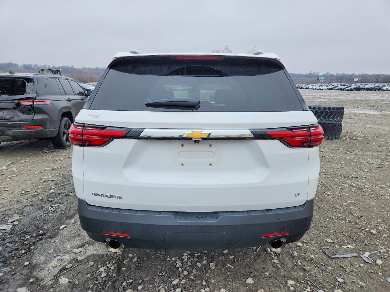 2023 CHEVROLET TRAVERSE LT photo 6