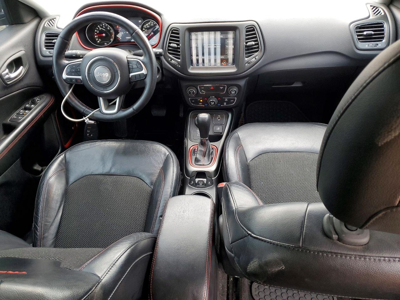 2017 JEEP COMPASS TRAILHAWK photo 22