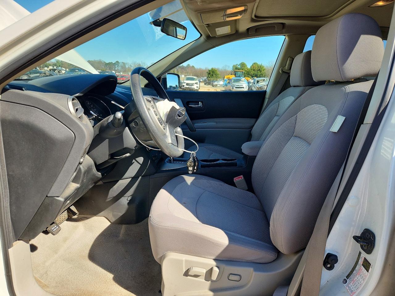 2011 NISSAN ROGUE S photo 7