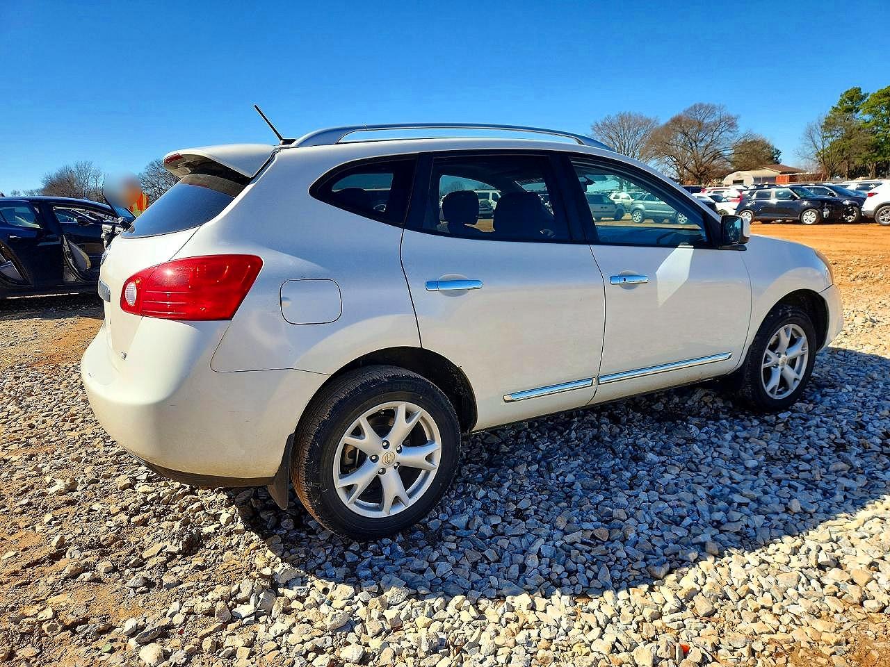 2011 NISSAN ROGUE S photo 3
