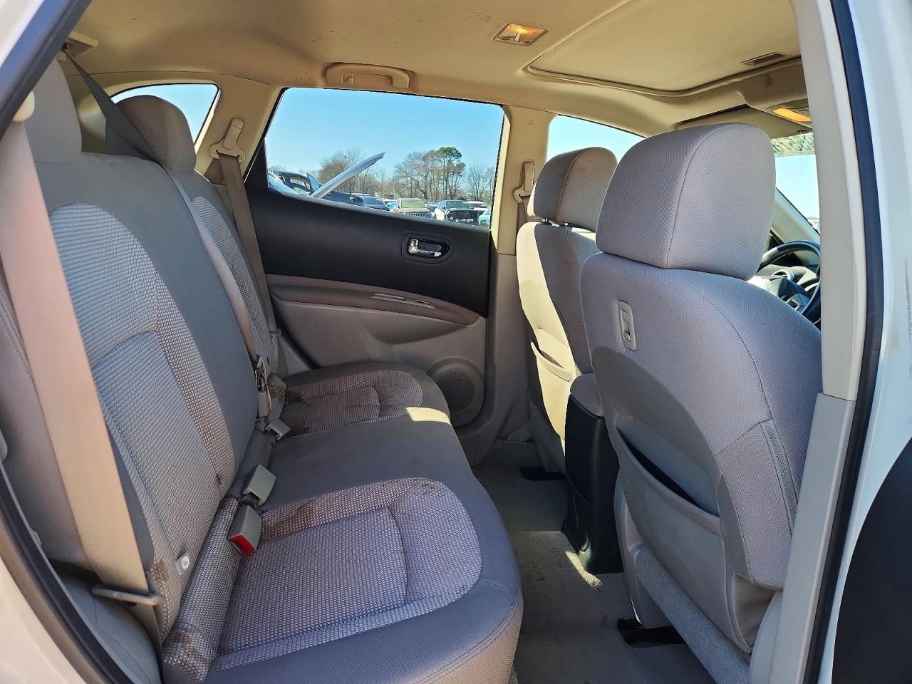 2011 NISSAN ROGUE S photo 11