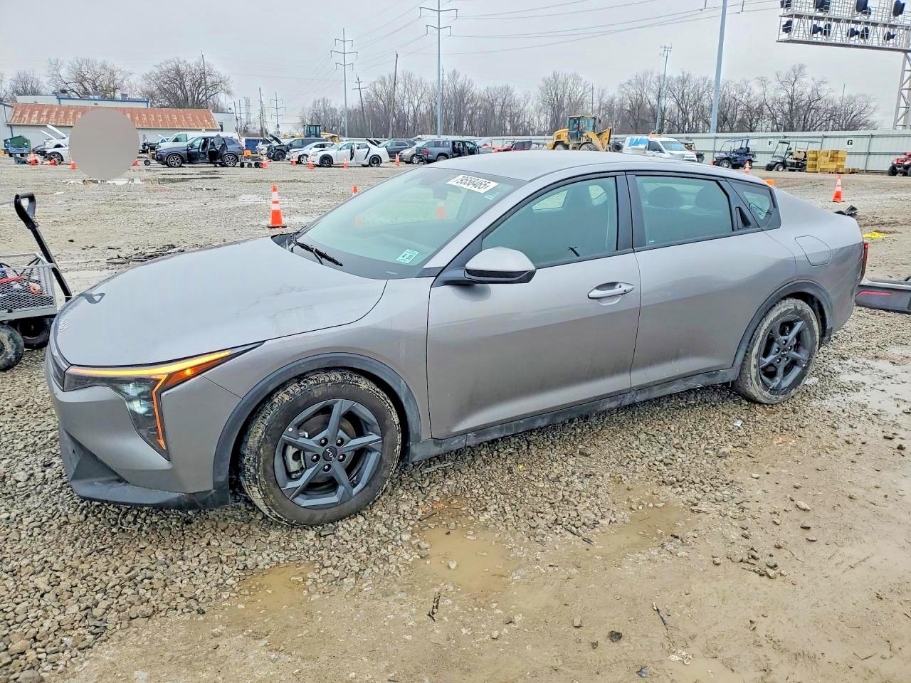 2025 KIA K4