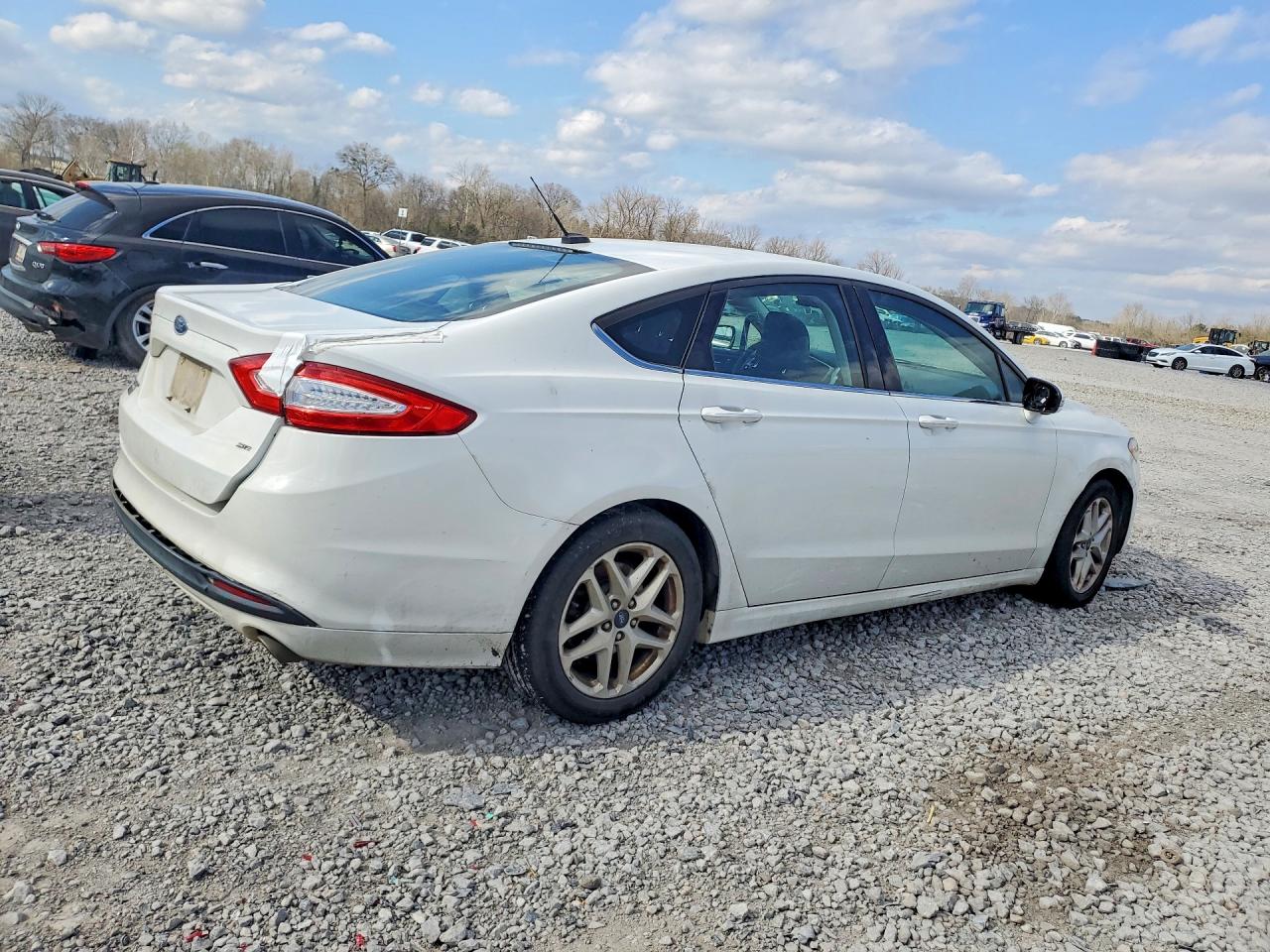 2014 FORD FUSION photo 5