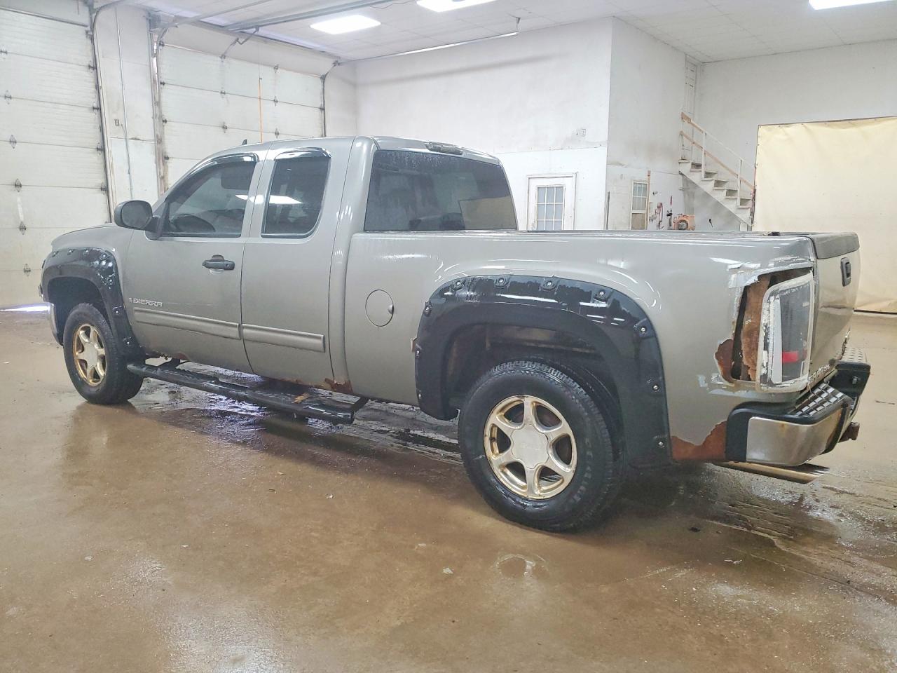 2007 GMC NEW SIERRA K1500 photo 3