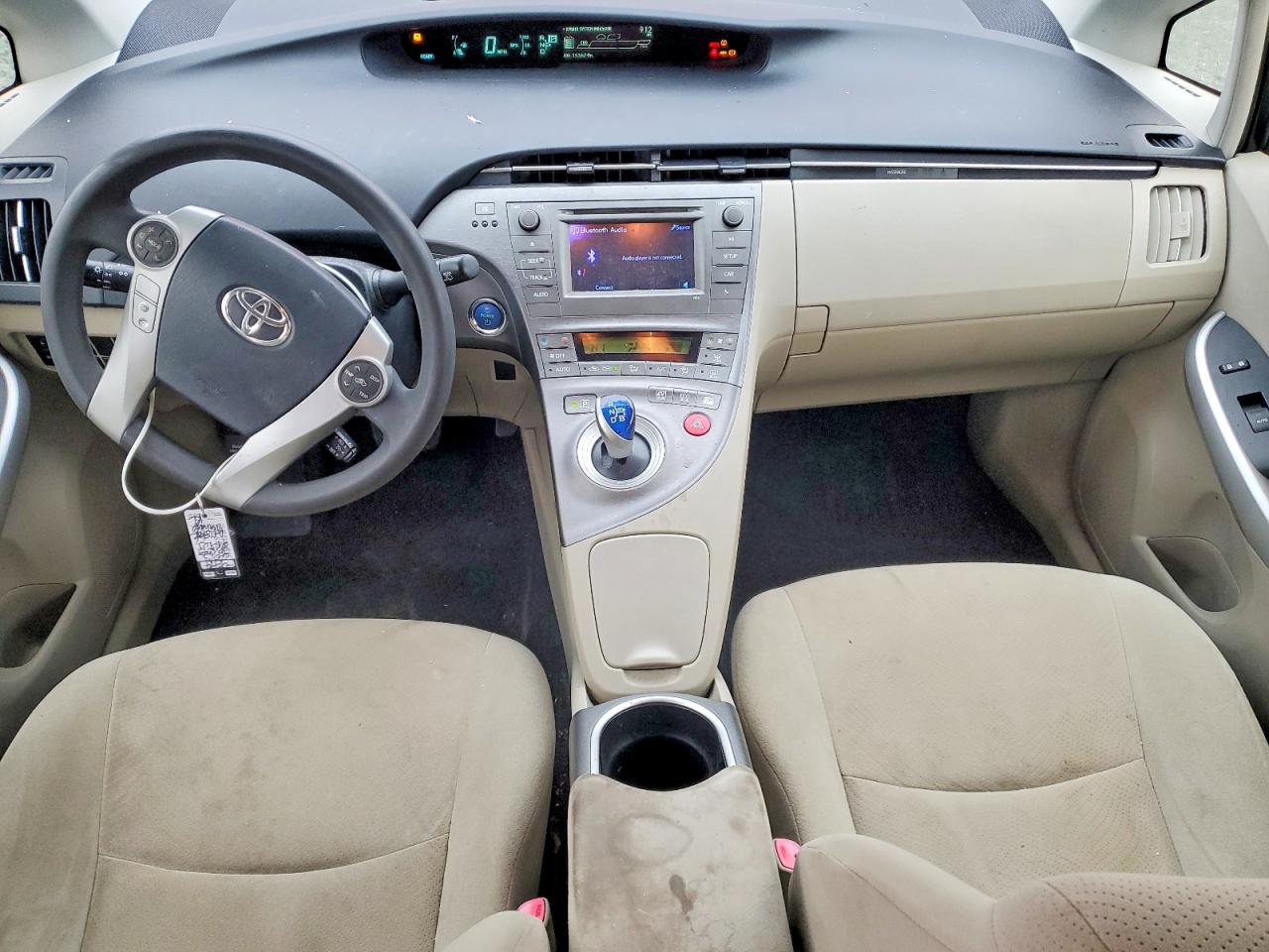 2013 TOYOTA PRIUS TWO photo 15